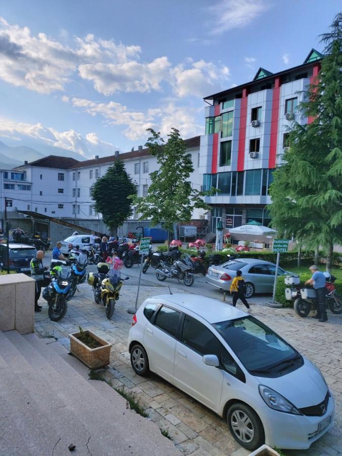 Hotel Piazza Peshkopia Kültér fotó