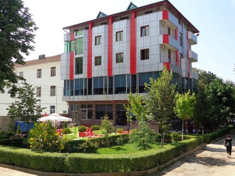 Hotel Piazza Peshkopia Kültér fotó