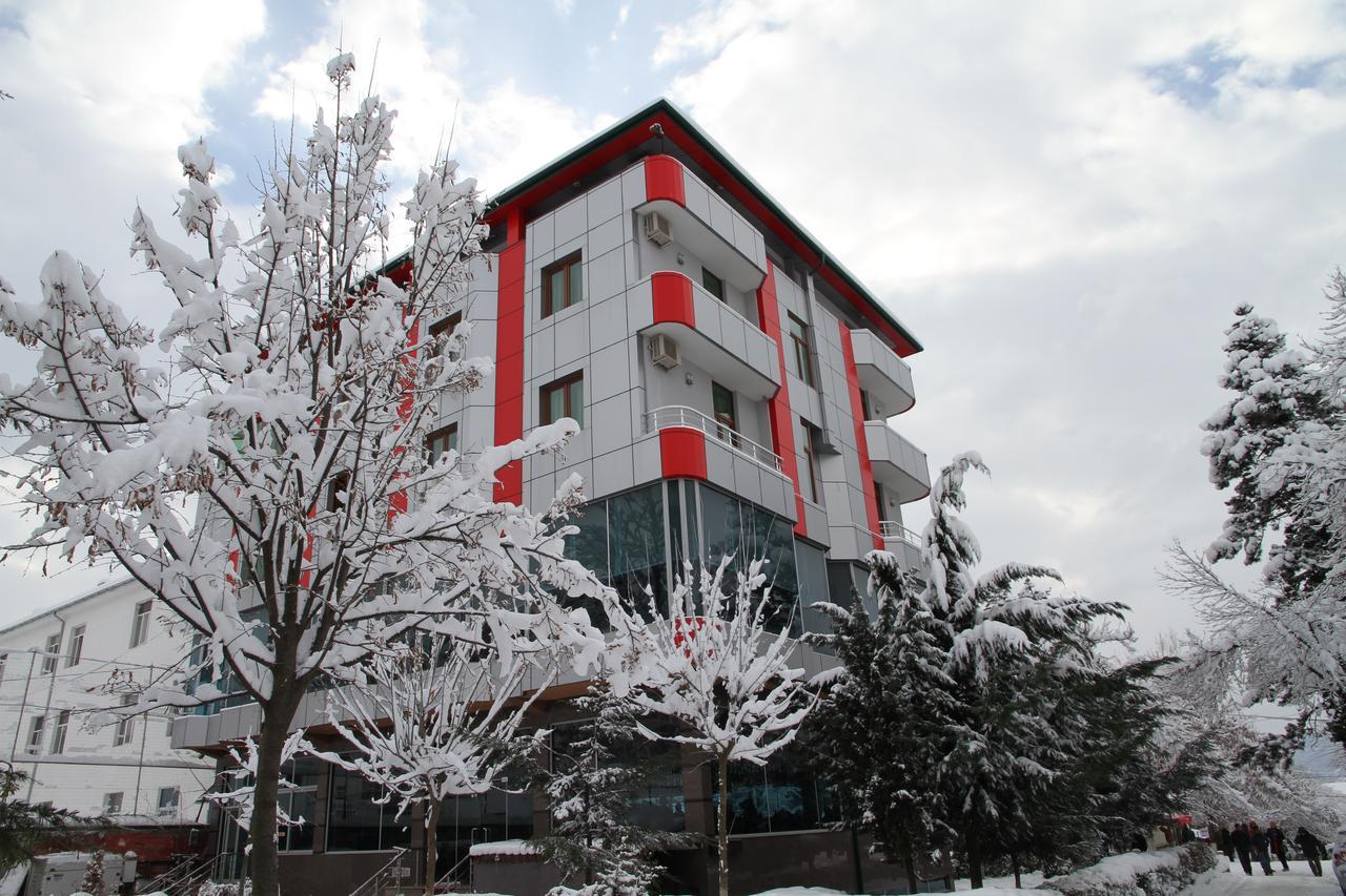 Hotel Piazza Peshkopia Kültér fotó